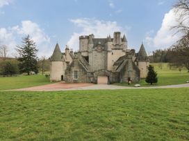 East Wing - Castle Fraser - Scottish Lowlands - 1102923 - thumbnail photo 1