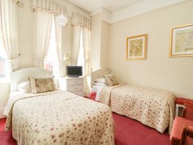 Ryburn Lodge - North Yorkshire (incl. Whitby) - 1103039 - thumbnail photo 13
