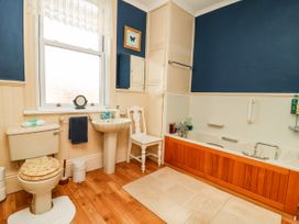 Ryburn Lodge - North Yorkshire (incl. Whitby) - 1103039 - thumbnail photo 22