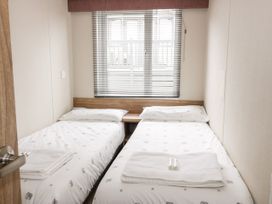 Serena Lodge - Scottish Lowlands - 1103426 - thumbnail photo 17