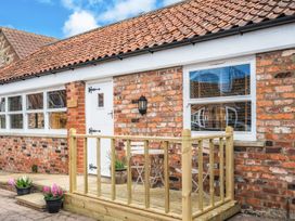 The Old Tractor Shed - North Yorkshire (incl. Whitby) - 1104198 - thumbnail photo 1