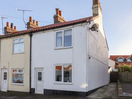 9 North End - North Yorkshire (incl. Whitby) - 1104268 - thumbnail photo 2