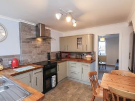 9 North End - North Yorkshire (incl. Whitby) - 1104268 - thumbnail photo 7