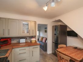 9 North End - North Yorkshire (incl. Whitby) - 1104268 - thumbnail photo 10