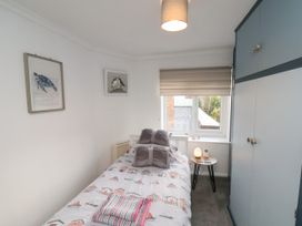 9 North End - North Yorkshire (incl. Whitby) - 1104268 - thumbnail photo 11