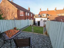 9 North End - North Yorkshire (incl. Whitby) - 1104268 - thumbnail photo 24