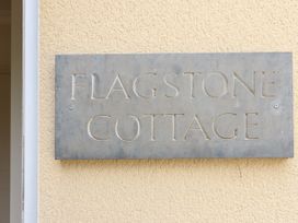 Flagstone Cottage - Cotswolds - 1104418 - thumbnail photo 2