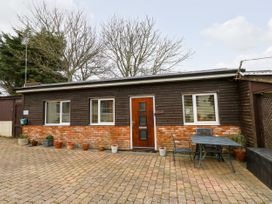 Hillside Farm Retreat - Isle of Wight & Hampshire - 1104466 - thumbnail photo 16