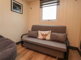 Hillcrest Shepherds Hut - Lake District - 1104753 - thumbnail photo 5