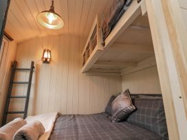 Hillcrest Shepherds Hut - Lake District - 1104753 - thumbnail photo 11