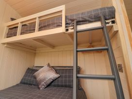 Hillcrest Shepherds Hut - Lake District - 1104753 - thumbnail photo 12