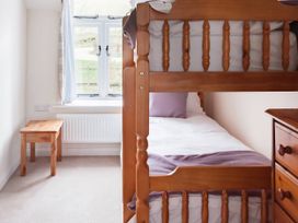 Middle Dean Farmhouse - Devon - 1104827 - thumbnail photo 22