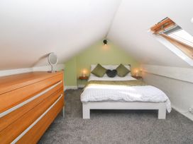 Apartment 2 - Llandudno Central - North Wales - 1105745 - thumbnail photo 14