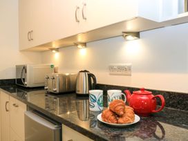 Rona Cottage - Dorset - 1106404 - thumbnail photo 8