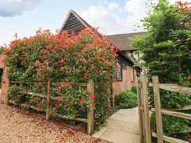 2 Great Tangley Barns - Kent & Sussex - 1107092 - thumbnail photo 46