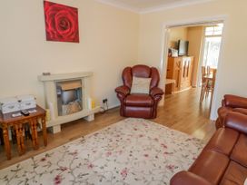 4 Penrhyn Beach East - North Wales - 1107331 - thumbnail photo 5