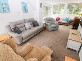 Arfron - South Wales - 1107366 - thumbnail photo 3