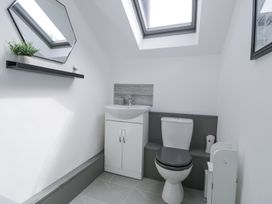 The Coach House - North Wales - 1107485 - thumbnail photo 21