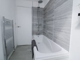 The Coach House - North Wales - 1107485 - thumbnail photo 22