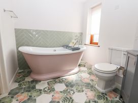 Baa Lamb Cottage - Kent & Sussex - 1108217 - thumbnail photo 36