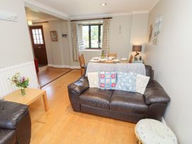 4 Afton Barns - Isle of Wight & Hampshire - 1108633 - thumbnail photo 8