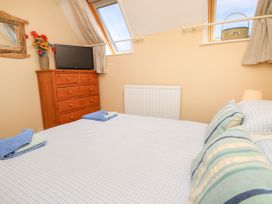 4 Afton Barns - Isle of Wight & Hampshire - 1108633 - thumbnail photo 22