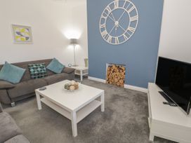 Apartment 2 - North Wales - 1108960 - thumbnail photo 4