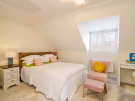 Cheerful Townhouse - Kent & Sussex - 1109170 - thumbnail photo 23