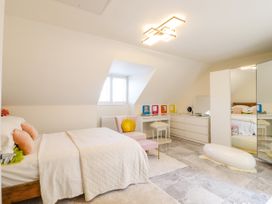 Cheerful Townhouse - Kent & Sussex - 1109170 - thumbnail photo 24