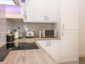 RockStar Cottage -  - 1109501 - thumbnail photo 6