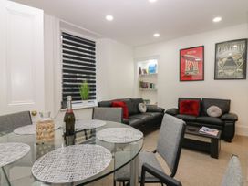 RockStar Cottage -  - 1109501 - thumbnail photo 4