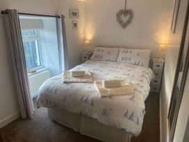 Royal Oak Cottage - Anglesey - 1109639 - thumbnail photo 16