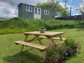 The Journeyman Luxury Shepherds Hut - Lake District - 1109739 - thumbnail photo 1