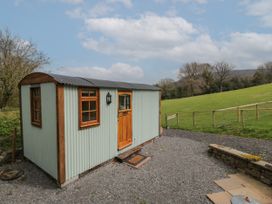 Rabbit Hill Hut - Mid Wales - 1110225 - thumbnail photo 1