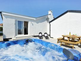 Peninsula Cottage -  - 1110731 - thumbnail photo 23