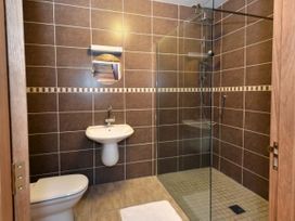 Glen View Lodge -  - 1110736 - thumbnail photo 17
