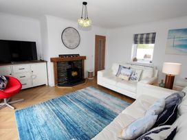 Seaview -  - 1110807 - thumbnail photo 12