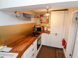Lime Cottage - Peak District - 1110990 - thumbnail photo 12