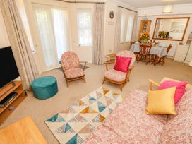 3 Grosvenor Court - Isle of Wight & Hampshire - 1111727 - thumbnail photo 8