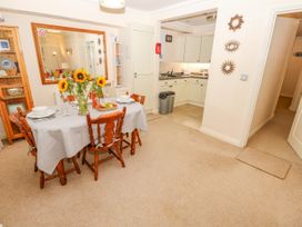 3 Grosvenor Court - Isle of Wight & Hampshire - 1111727 - thumbnail photo 9