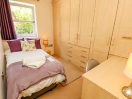 3 Grosvenor Court - Isle of Wight & Hampshire - 1111727 - thumbnail photo 22