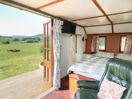 Hawthorn Hut - Mid Wales - 1111776 - thumbnail photo 9