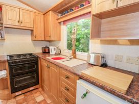 Grange Caravan - North Wales - 1111929 - thumbnail photo 8