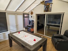 The Beach House - North Wales - 1112078 - thumbnail photo 4