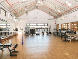 Flat 35 - Marine Court - Kent & Sussex - 1112832 - thumbnail photo 20