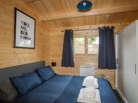 Trem Y Mor Lodge - Anglesey - 1113608 - thumbnail photo 10