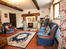 Pig-of-Lead - Peak District - 1113666 - thumbnail photo 6