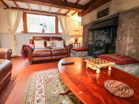 Pig-of-Lead - Peak District - 1113666 - thumbnail photo 10