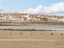 Dolphin Court - North Wales - 1113785 - thumbnail photo 2