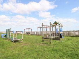 30 The Waterside Holiday Park - Suffolk & Essex - 1114810 - thumbnail photo 23